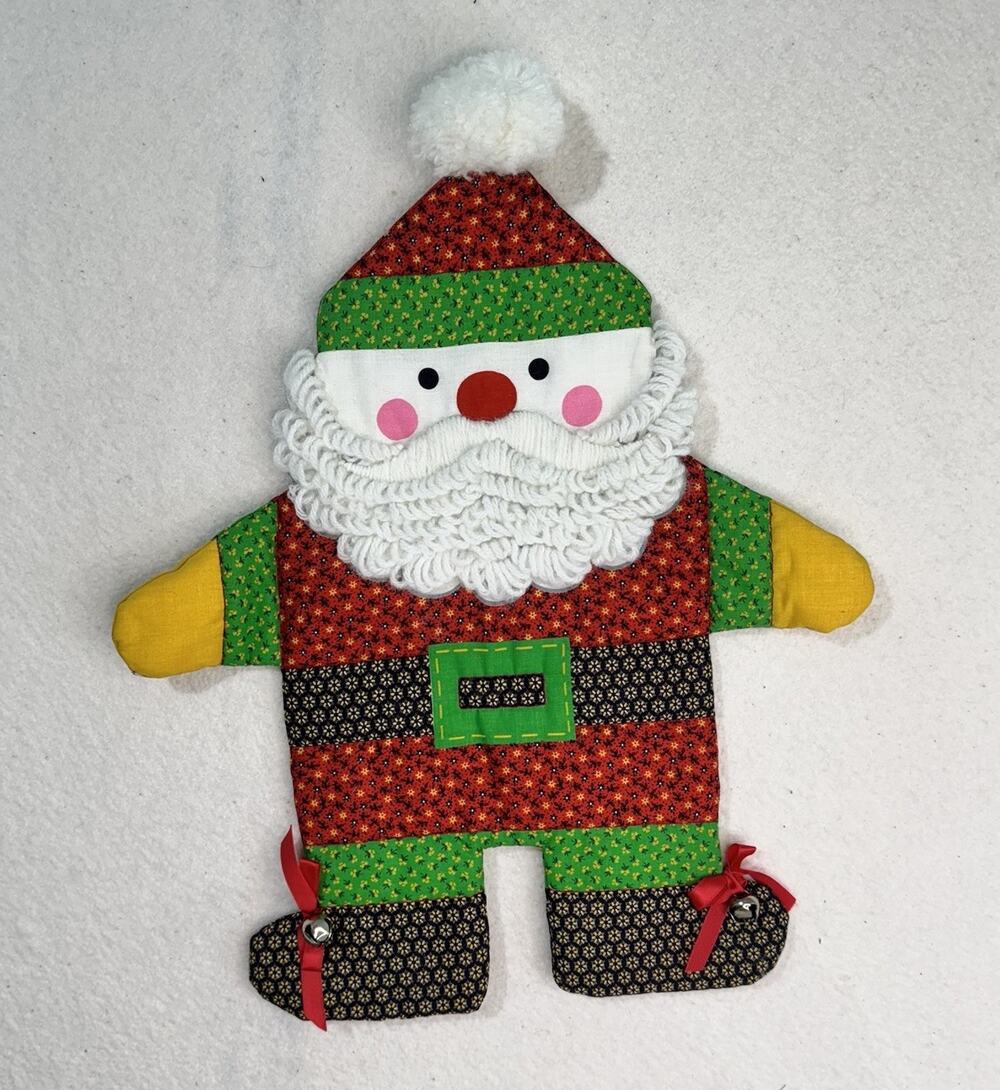 Handmade Santa Claus Quilted Soft Fabric Wall Hanging Christmas Decor 1970s VTG